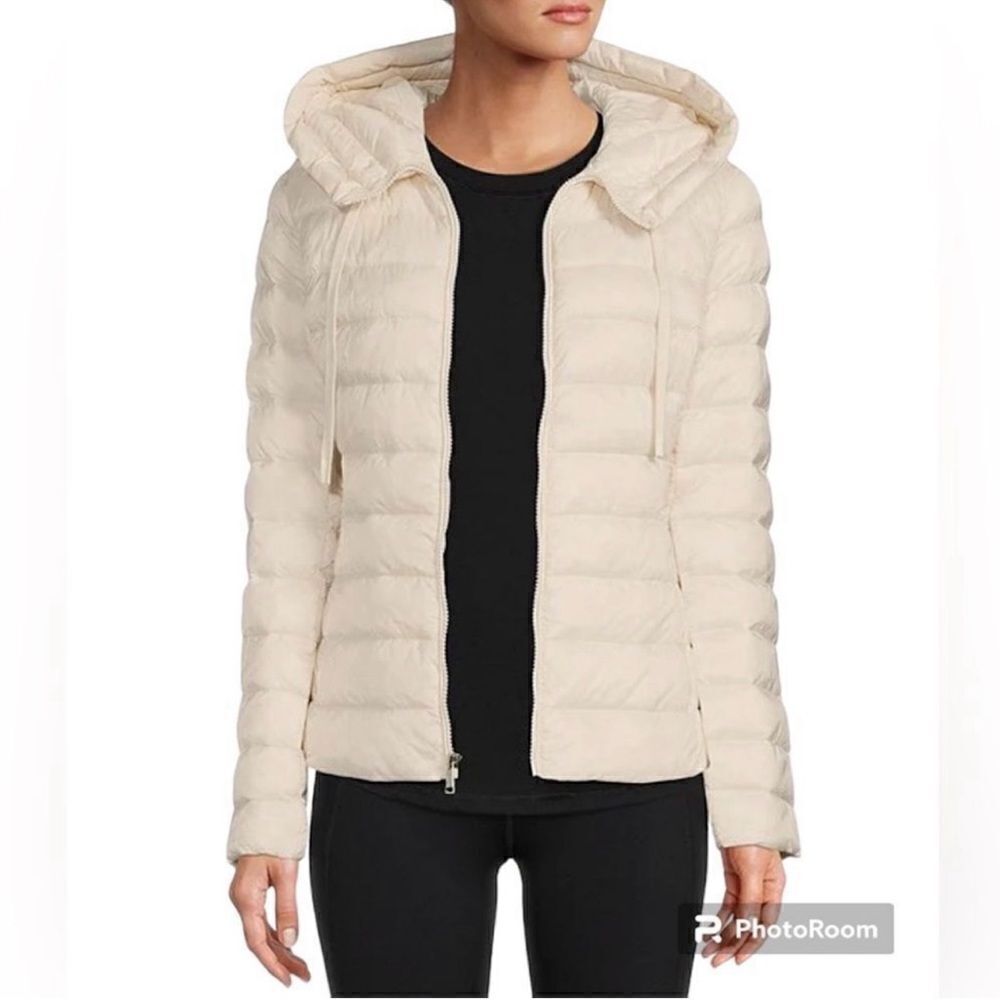Antonio Melani Women's Ivory Cream Hooded Puffer
Jacket XL